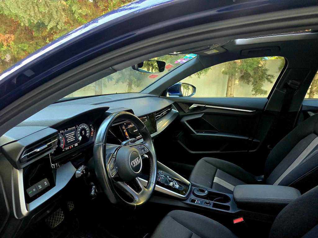 đ©đȘAudi A3 berline TFSI 35 2023đ©đȘ
âïž on accepte l Ă©change des voitures âïž