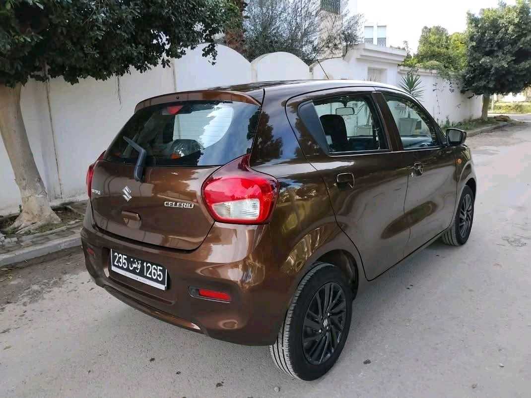 SUZUKI CELERIO PREMIÈRE MAIN EN ÉTAT NEUF 