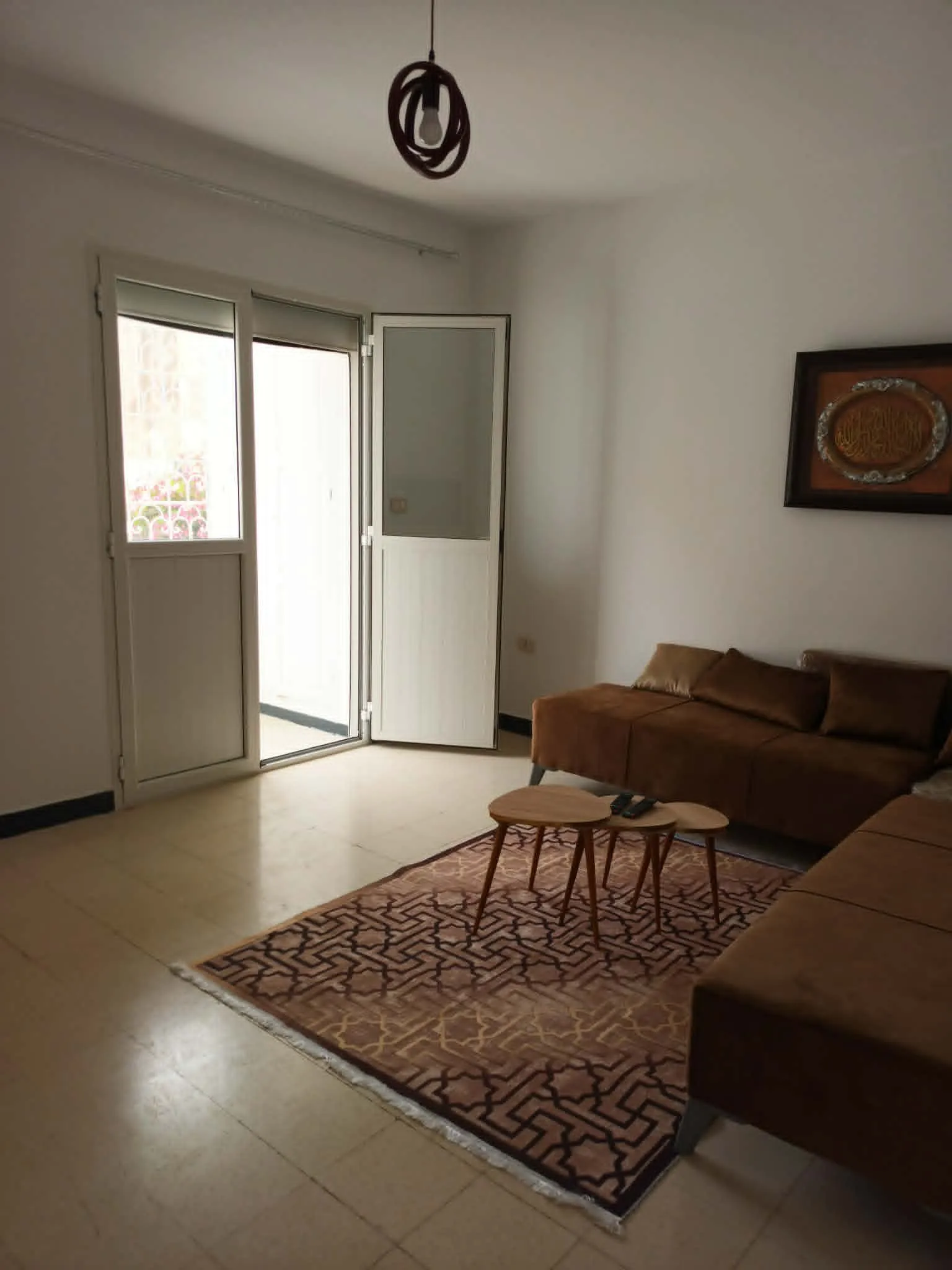 Un appartement S+3 à 3 minutes de la plage pour les vacances .