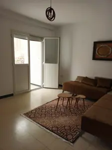 Un appartement S+3 à 3 minutes de la plage pour les vacances .