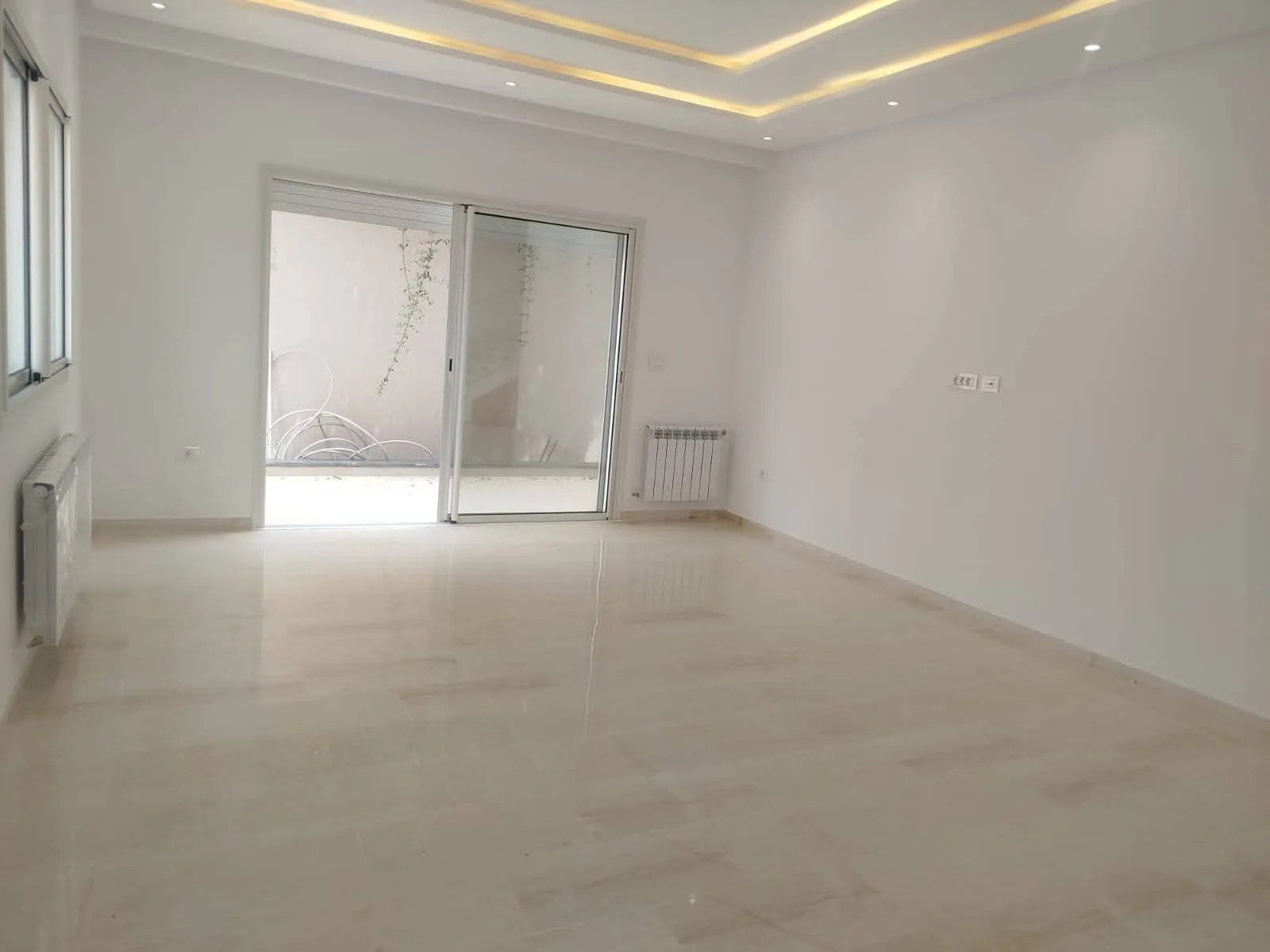 A vendre villa prestige à Sahloul 4