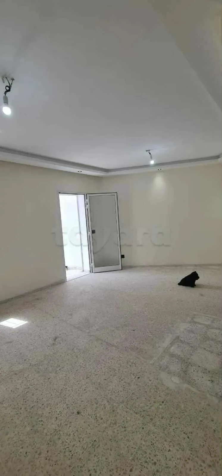 un spacieux appartements s+3 vide au rdc a louer situé a Manar 1 En Face Ecole Hannibal