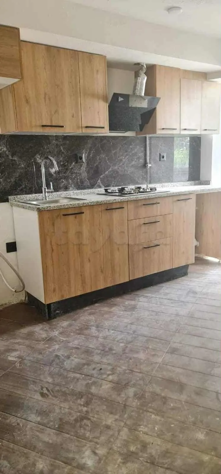 un spacieux appartements s+3 vide au rdc a louer situé a Manar 1 En Face Ecole Hannibal