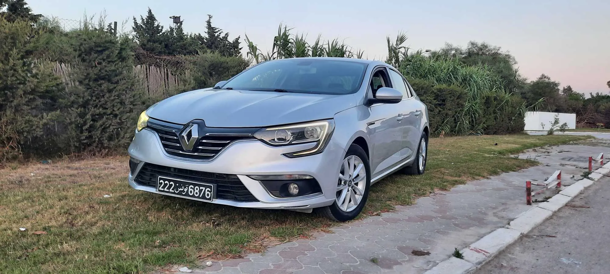 Megane 4 essence 4cylindres restéle etat origine Tl:28431642