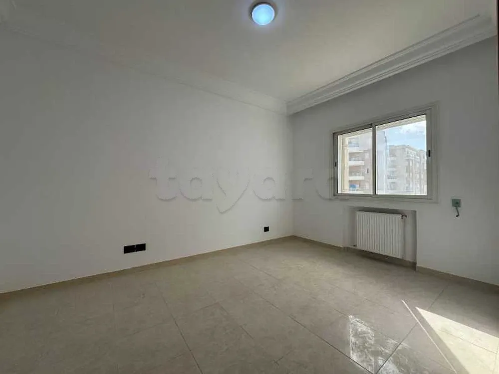 un appartement s+1 rénové a louer situé a manzah 9c