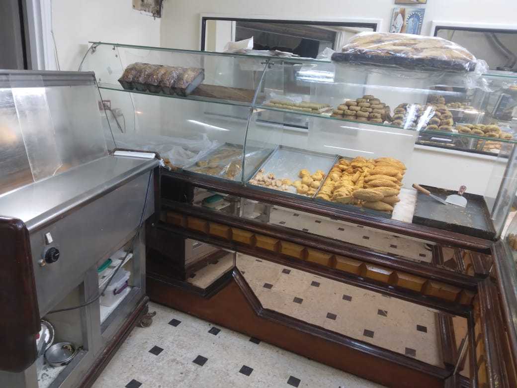 Vitrines et comptoirs pour pâtisserie 