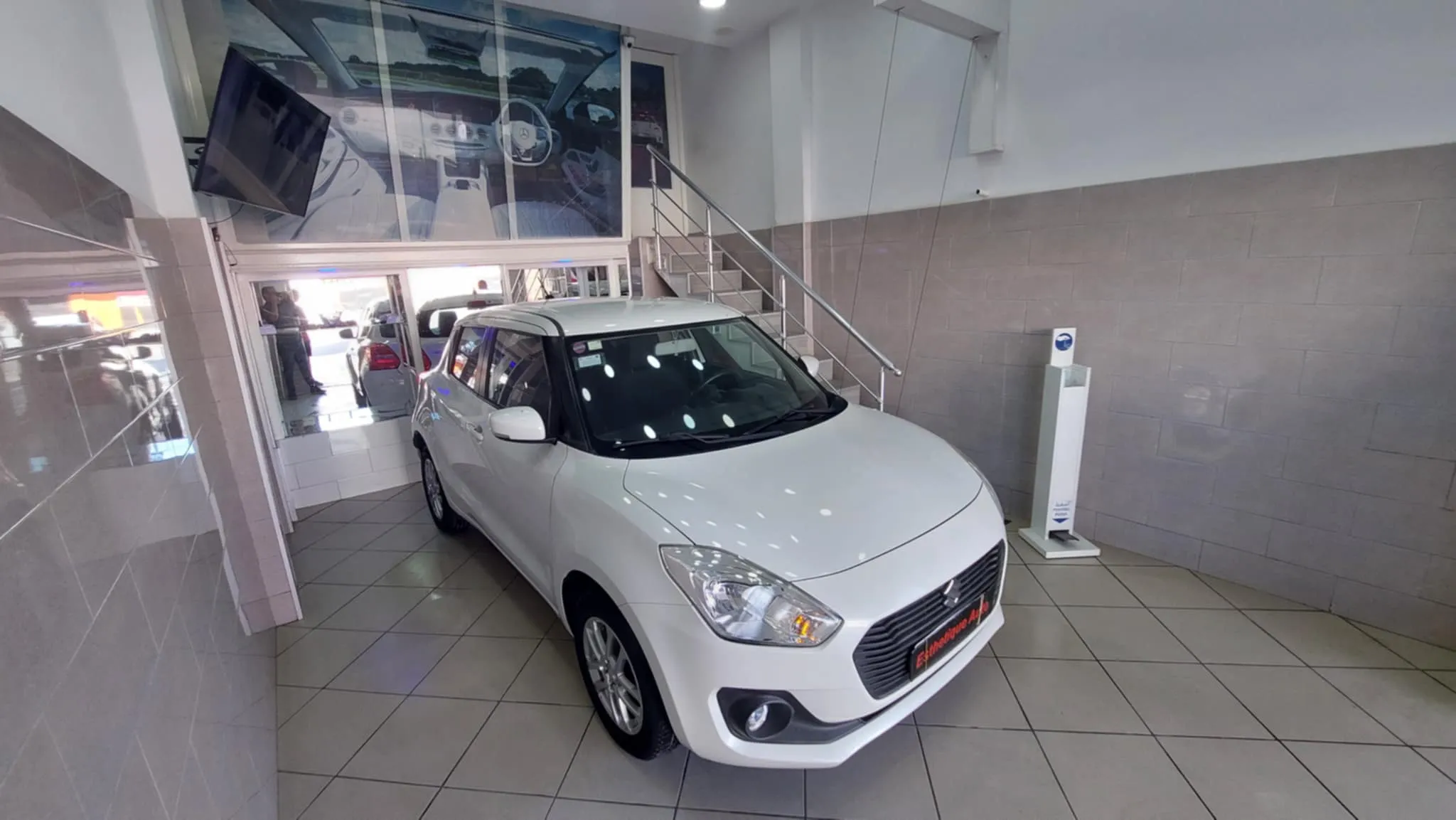 Suzuki Swift - Km 69 mille - Tel 98479647 - 21140009