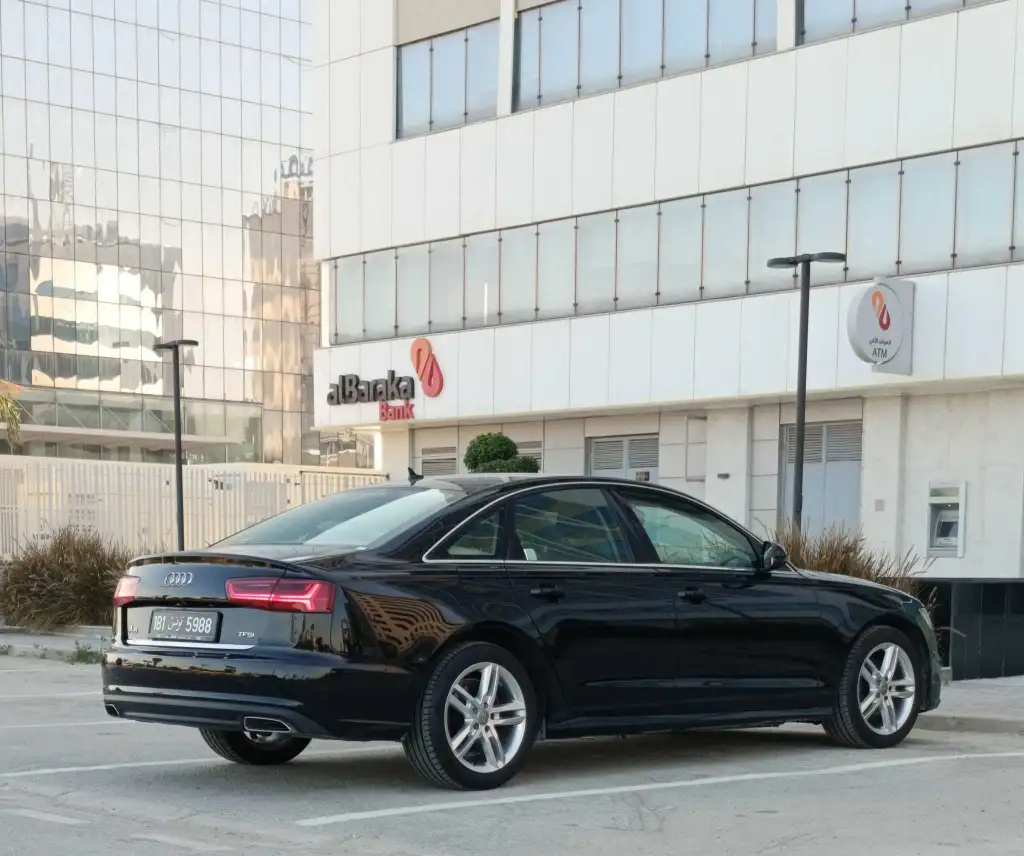 đ AUDI A6