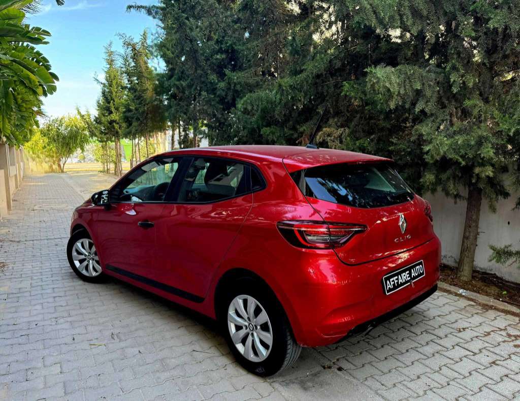 đ Renault Clio 2023 essence 57.000km đ
đ on accepte l Ă©change des voitures