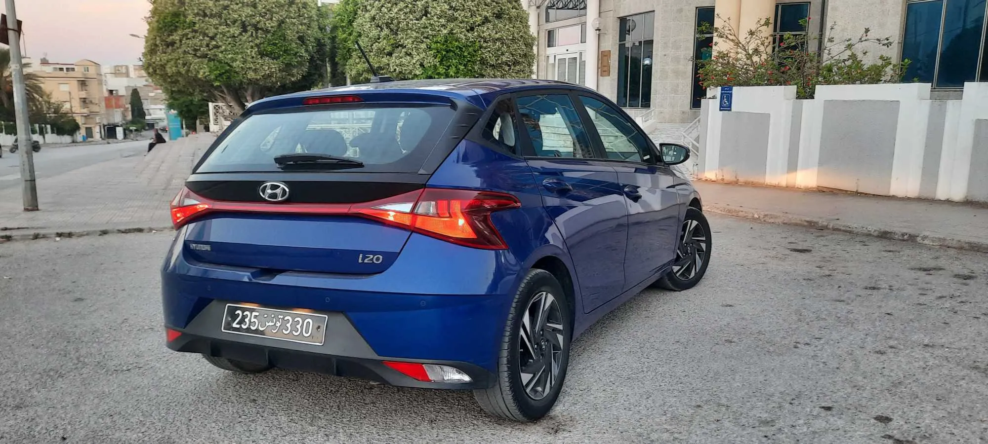 hyundai i20 etat neuve Tel :28431642