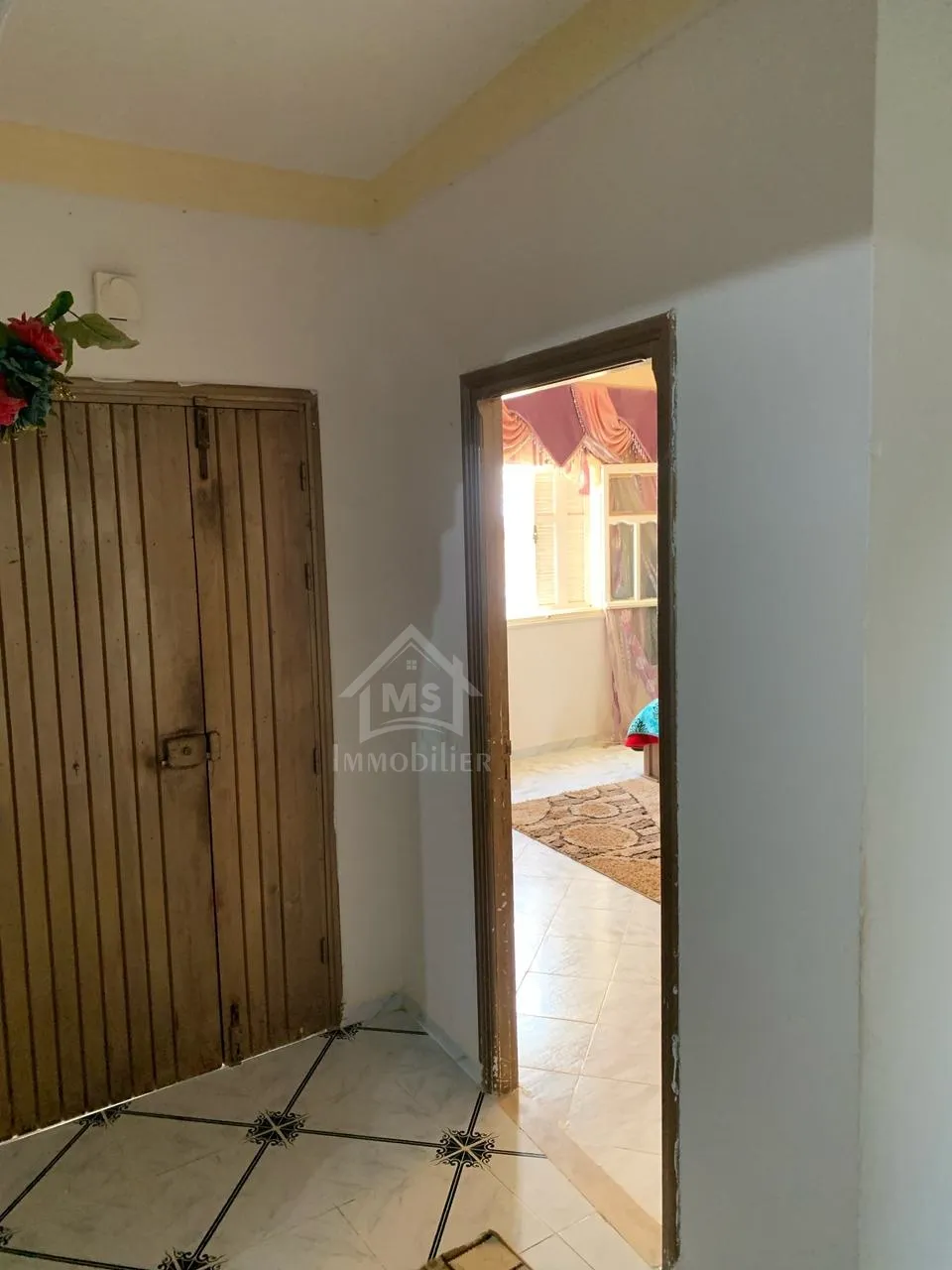 Belle maison S+2 avec jardin à Hammamet Sud à vendre 51355351