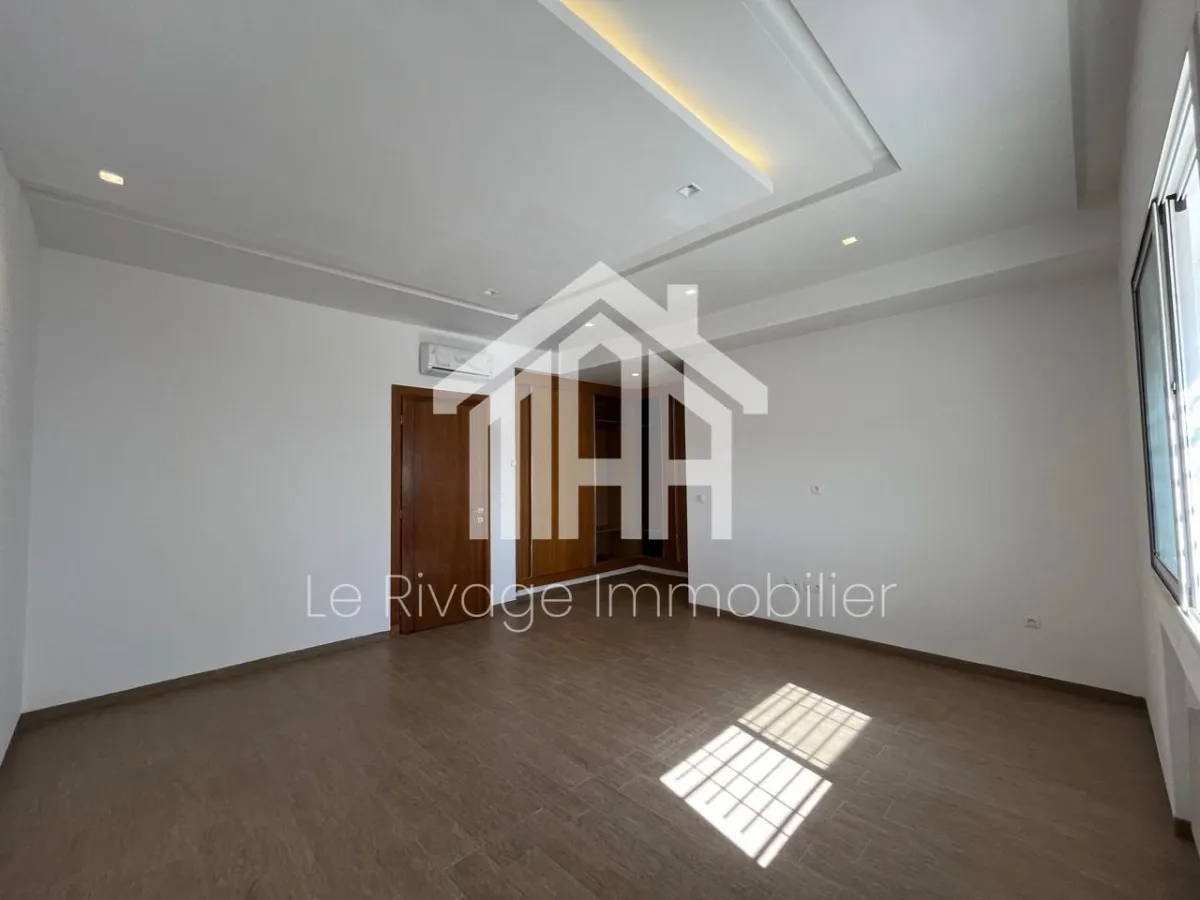 un penthouse S4 aux jardins de carthage