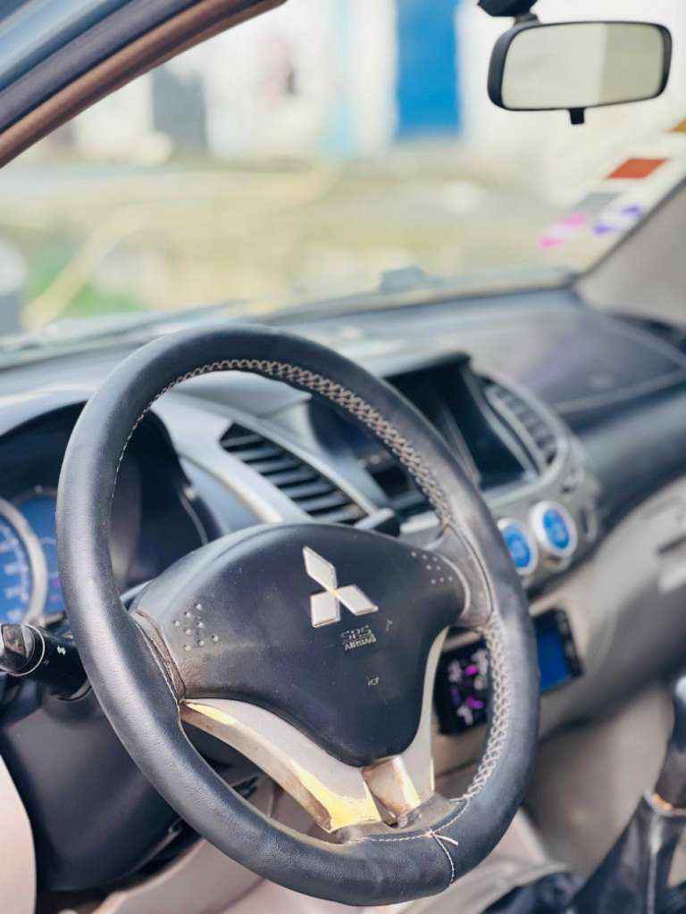 Mitsubishi L200 Sportero