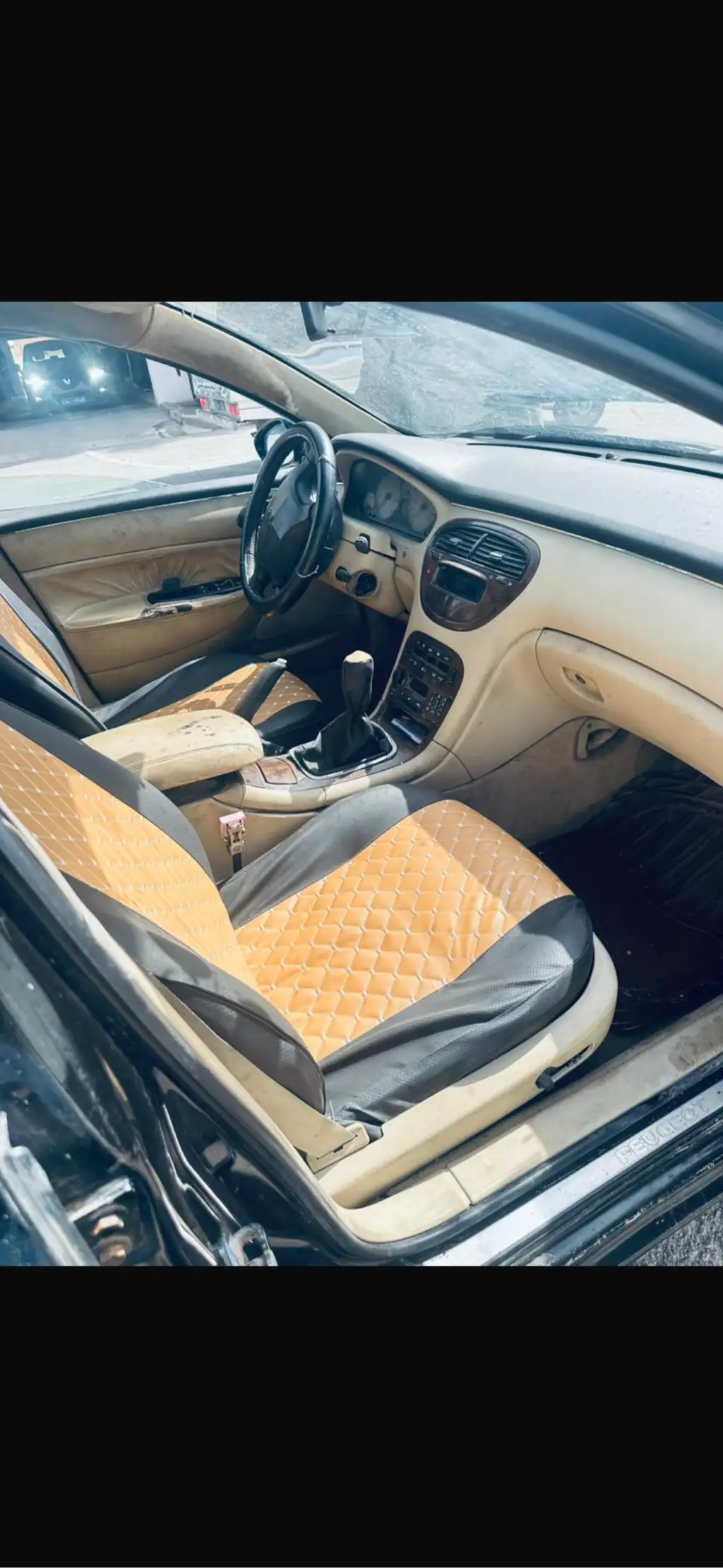 Peugeot 607