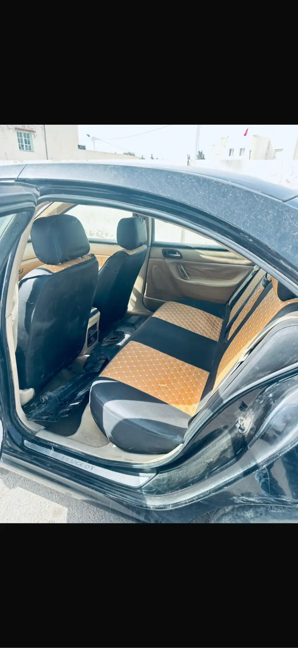 Peugeot 607