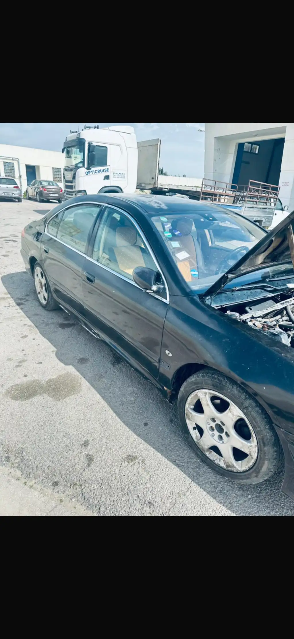 Peugeot 607
