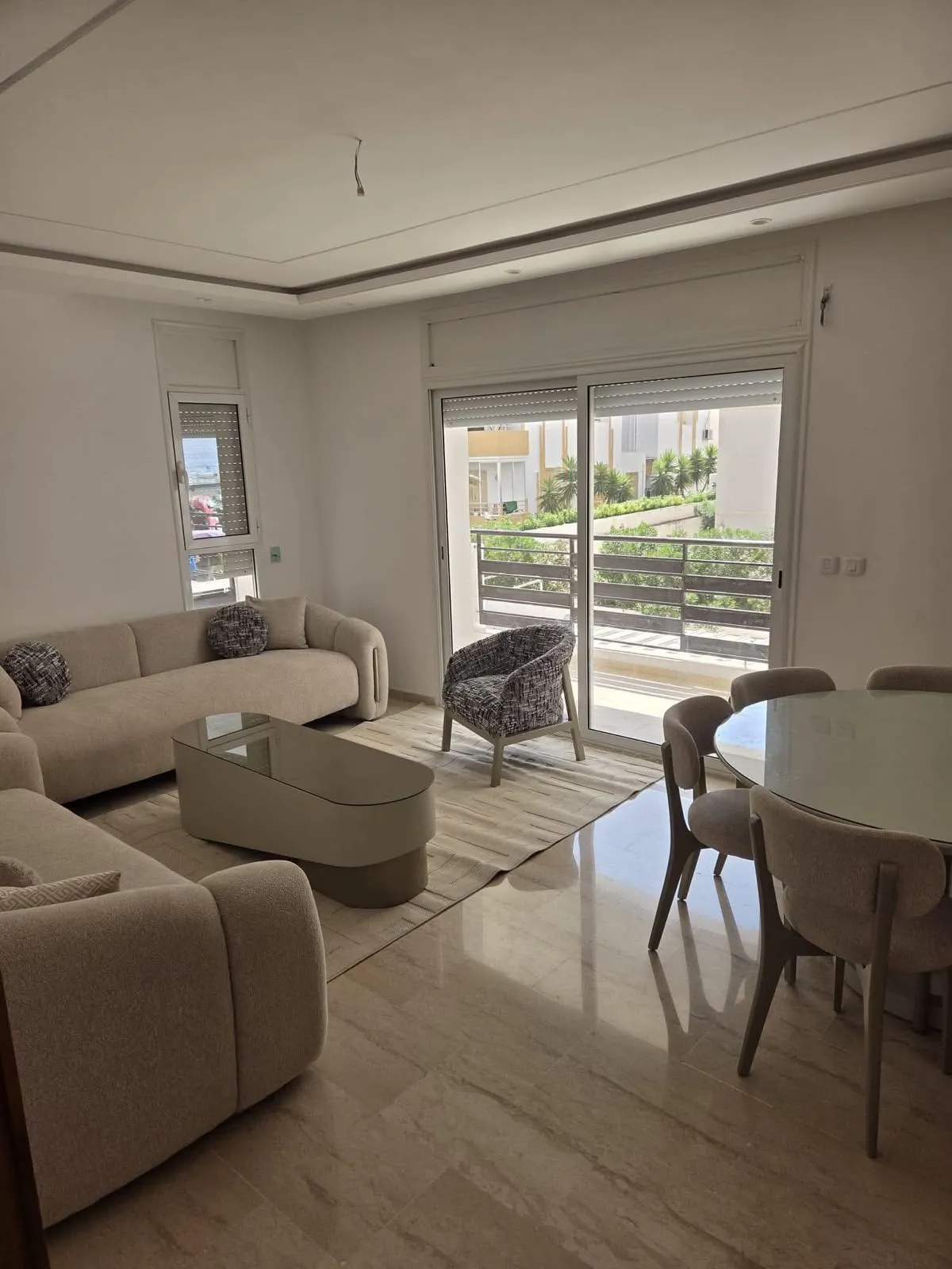 A Louer Appartement S+3 à Jardin d'el Menzah 2
