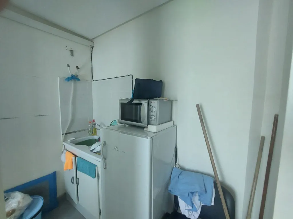 À louer – Bureau haut standing 180 m², 5 pièces, situé au 2ᵉ étage à la Zone Industrielle Mghira