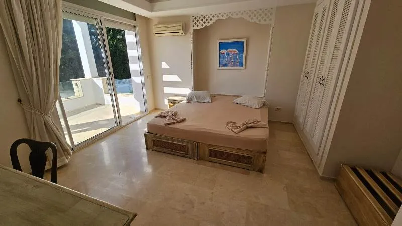  Villa DU CIEL (Réf: V693)