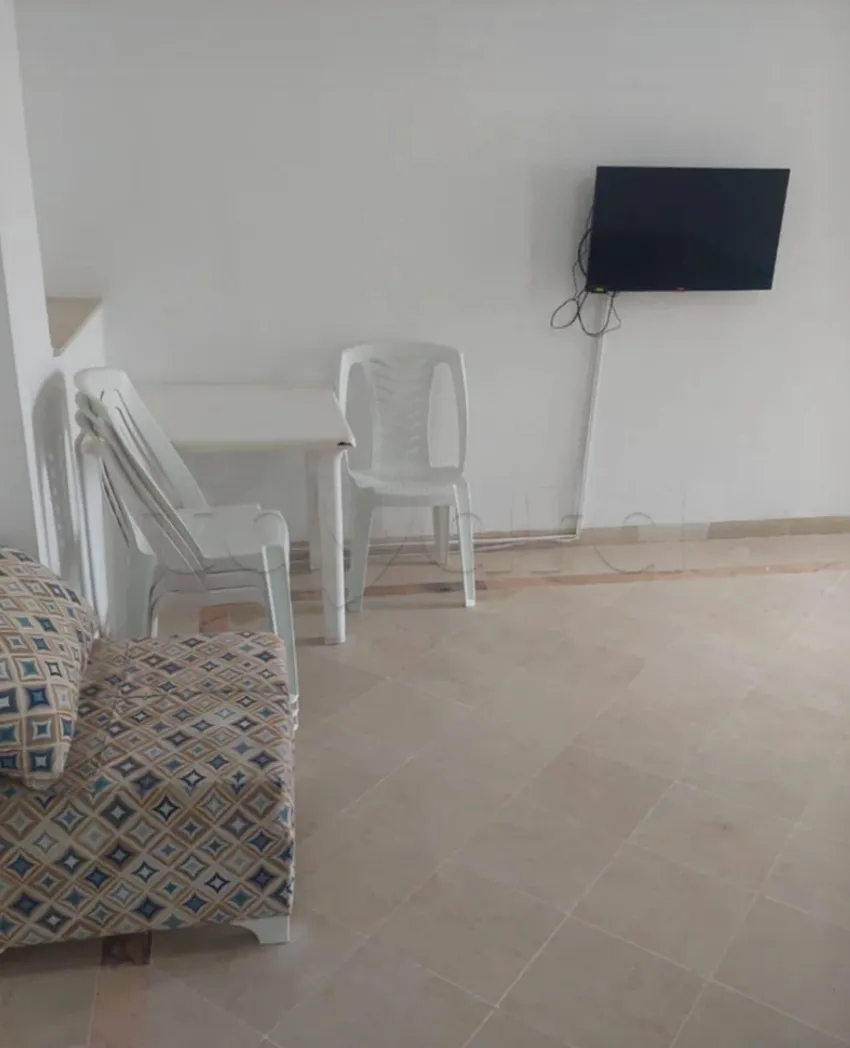 Location S1 meublé à Cité Les Palmiers