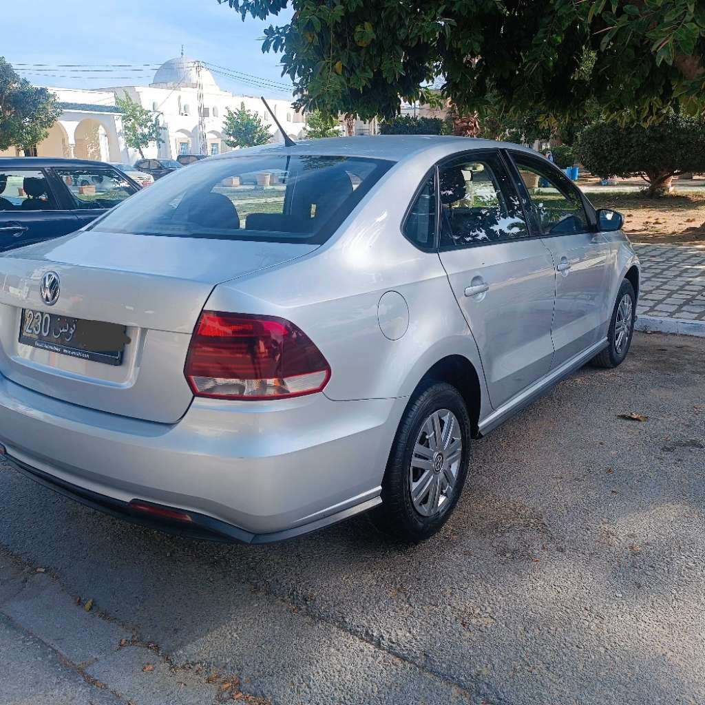 Polo Sedan Trandline Neuf