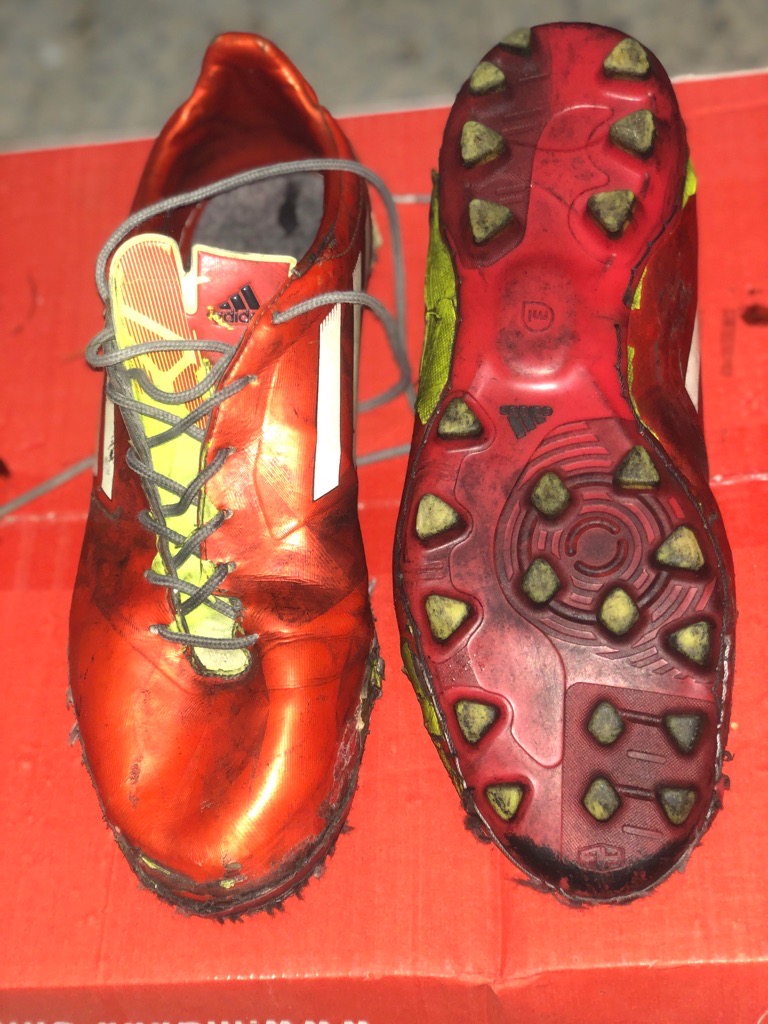 Crampon addidas f30