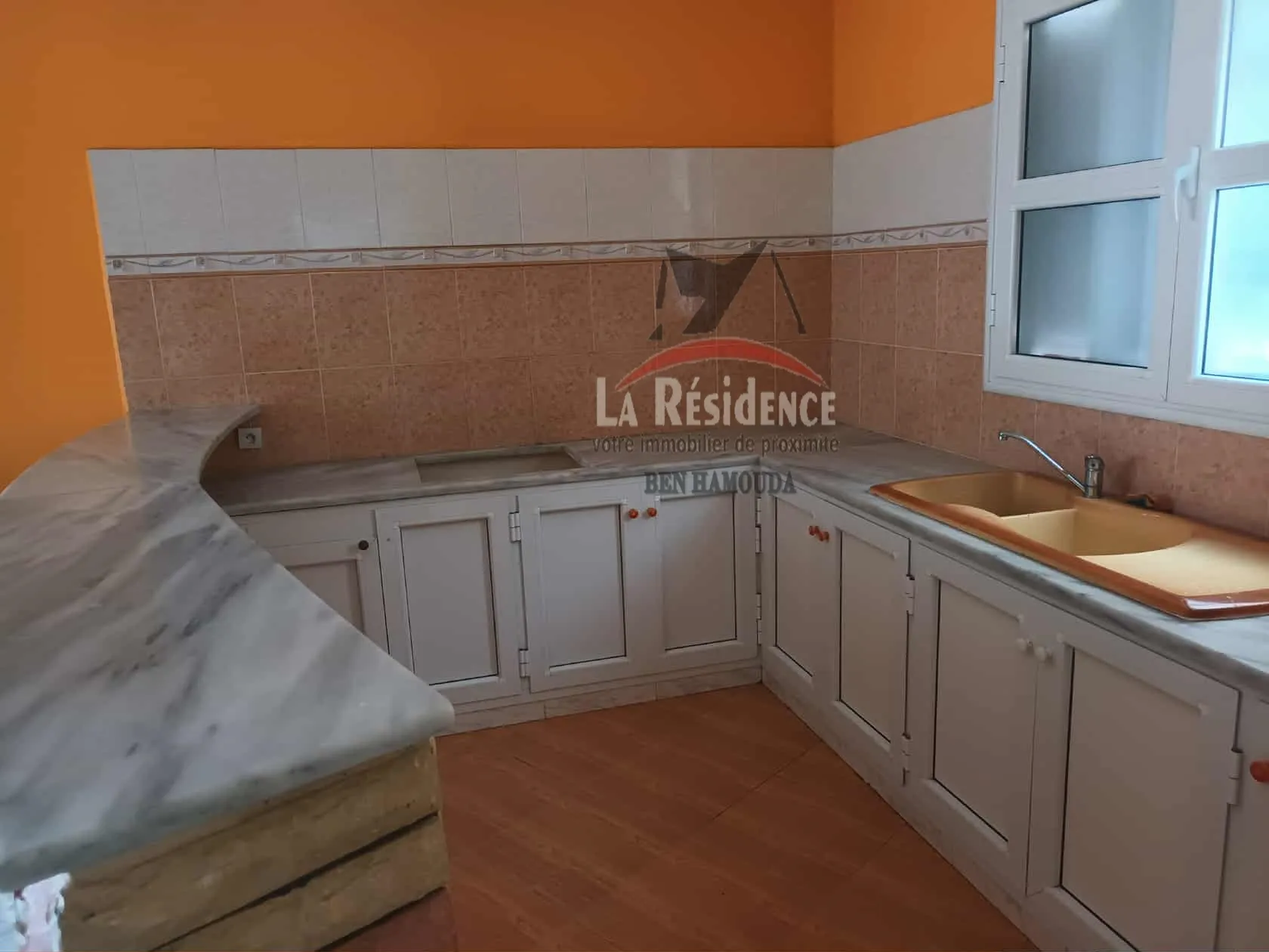 A louer un studio en duplex situé à bhira Bizerte