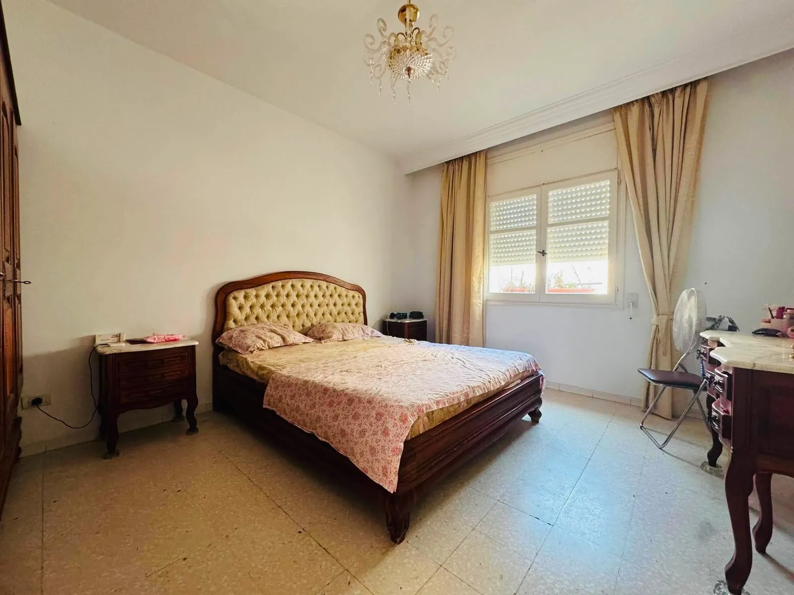 A Vendre Appartement S+3 à Cité Ennasr