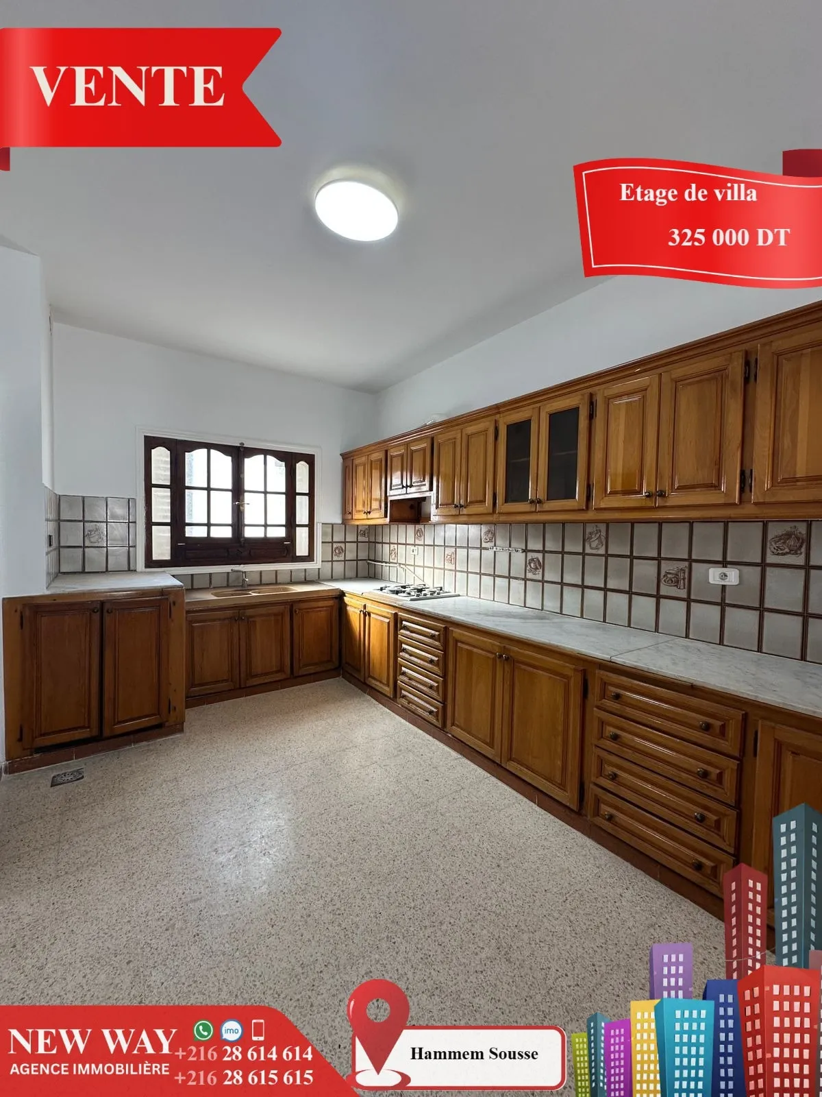 Etage de Villa avec une entrée indépendante à Hammem Sousse