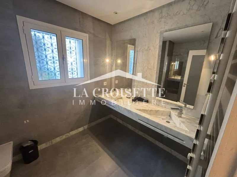 Duplex s3 meublé avec piscine à Gammarth MDL0697