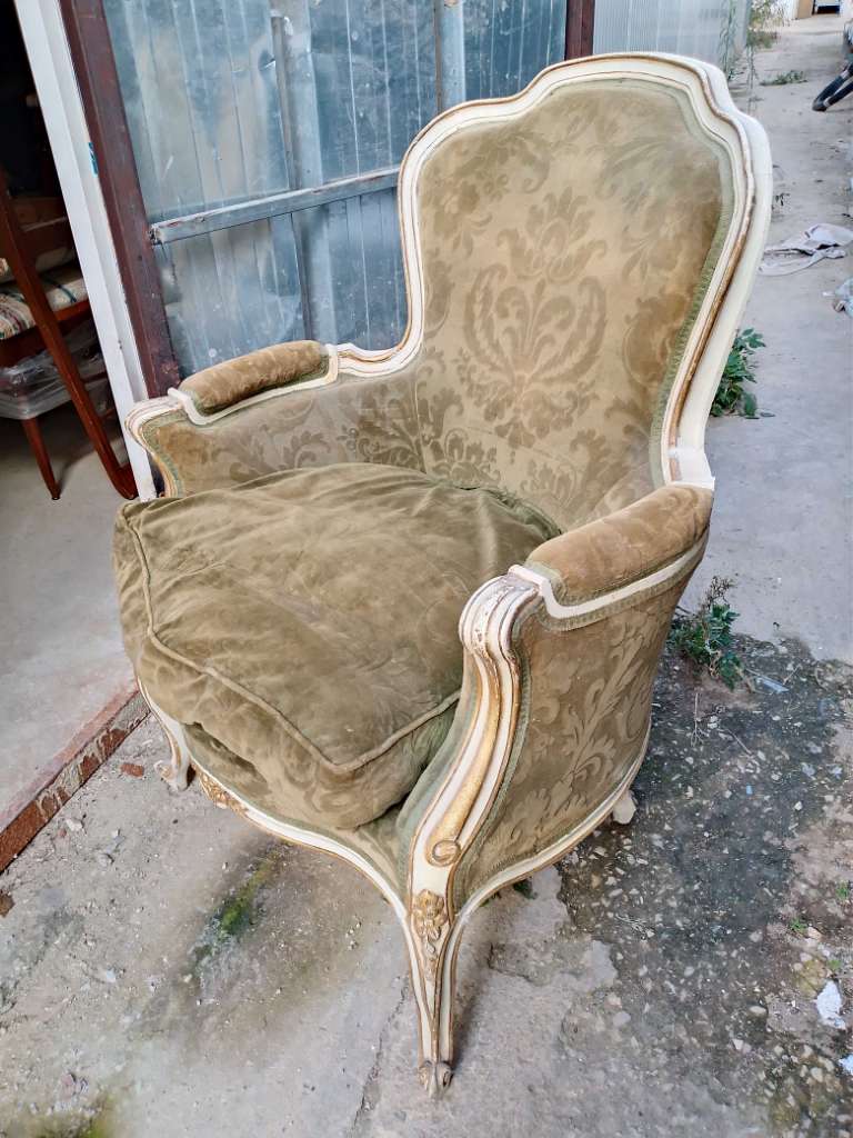 Fauteuil en vrai bois 