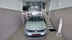Volkswagen Golf 6 - 1.2 – Toit ouvrant – Très bien équipée - Tel98479647