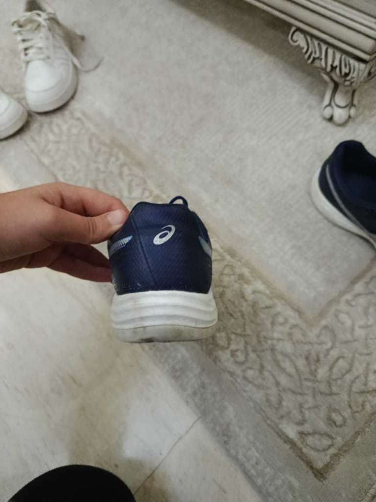 Asics handball porté que 3 fois