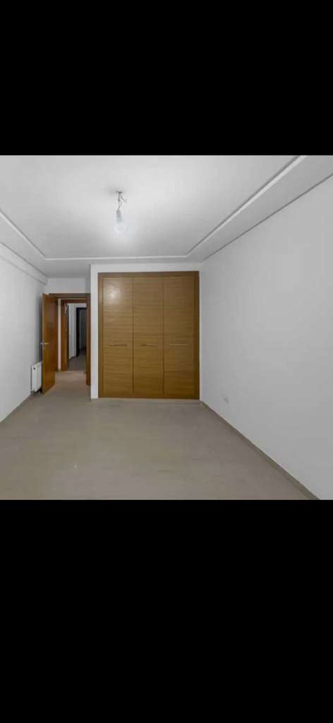 À LOUER – SAHLOUL (Avenue Yasser Arafat)
Appartement Haut Standing S+1 – 7ᵉ étage avec ascenseur 