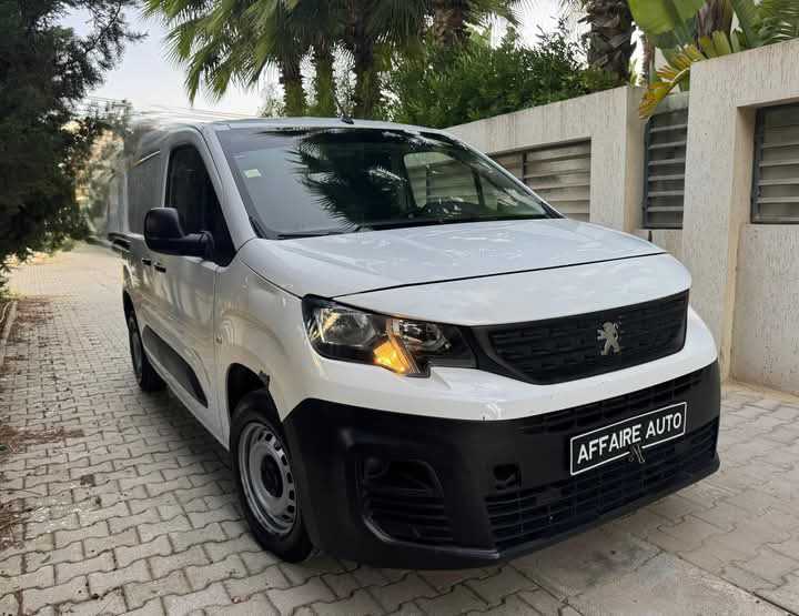 đ„ PEUGEOT PARTNER 2022 DIESEL đ„
Affaire Auto