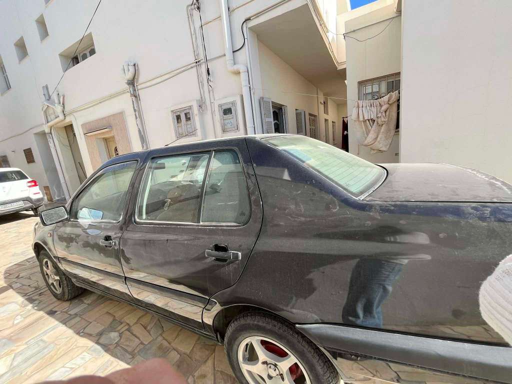 Voiture a vendre a bon état 