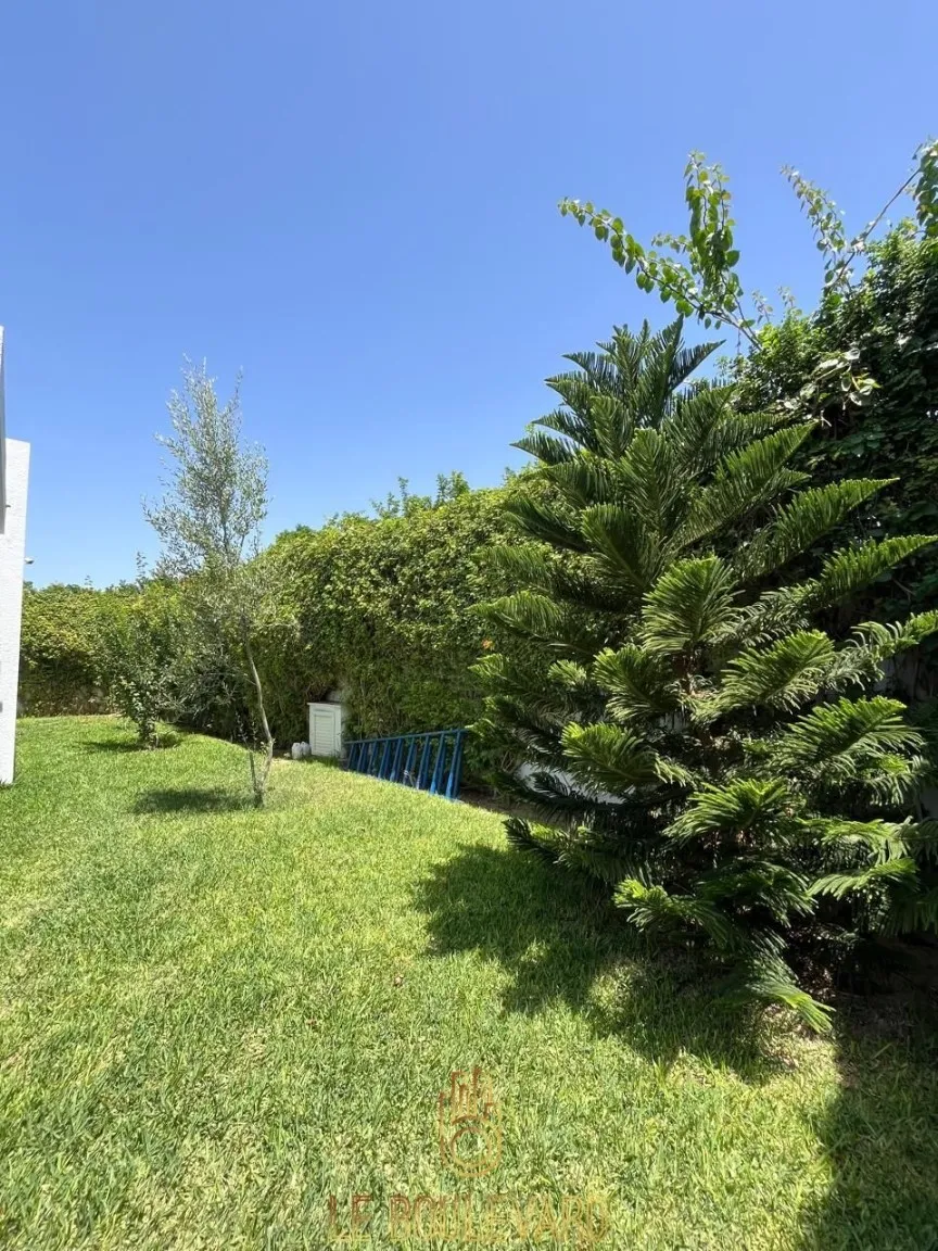 A Louer Villa Haut Standing Avec Jardin à Oued Souhil, Nabeul 