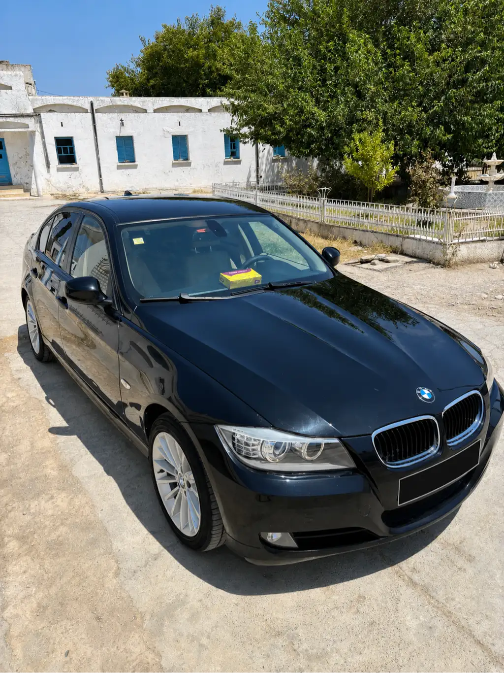 BMW E90 316i