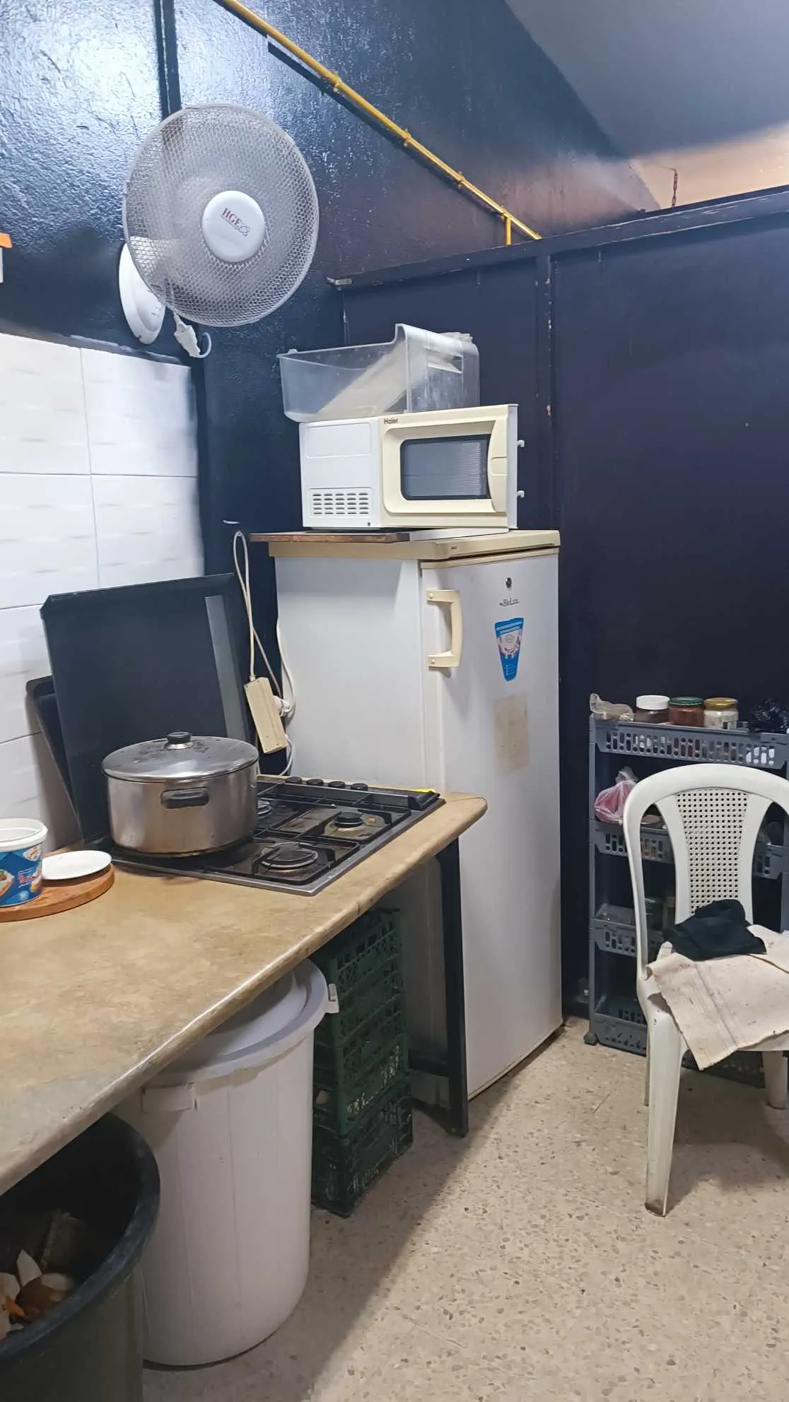 Fond de commerce et matériel pizzeria Hay manezeh