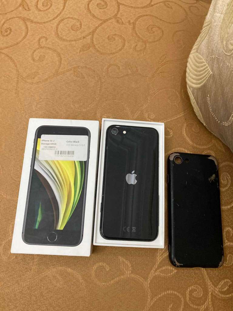 Iphone se 2020 jamais reparé