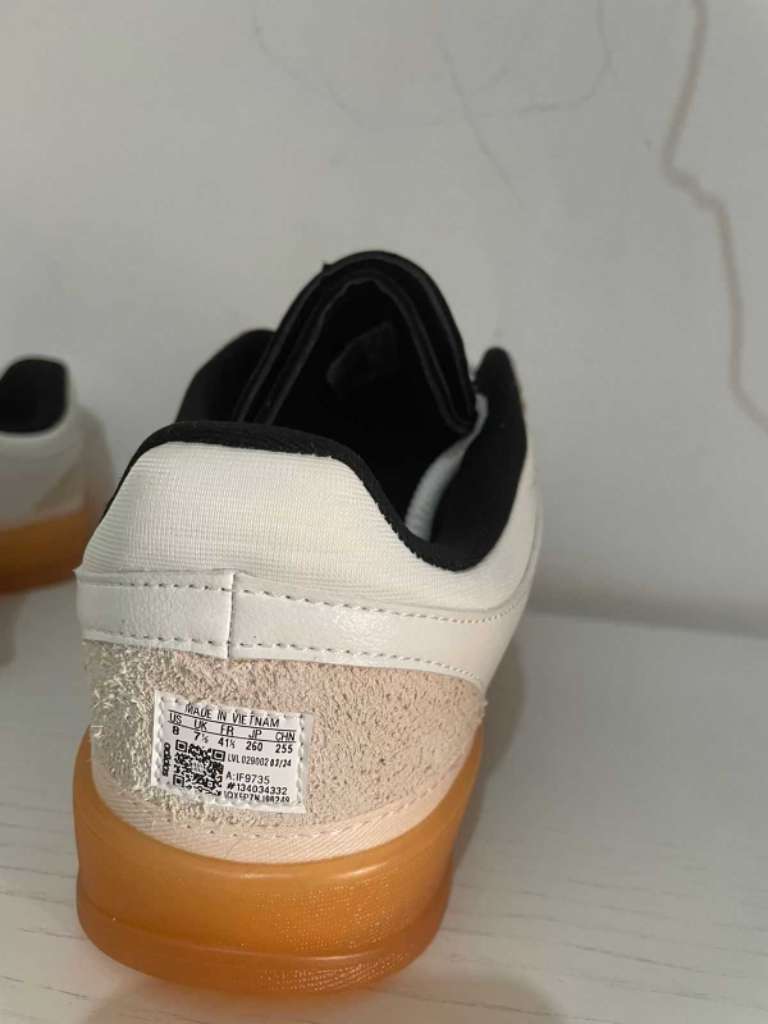 Chaussures Adidas Bad Bunny Gazelle Indoor