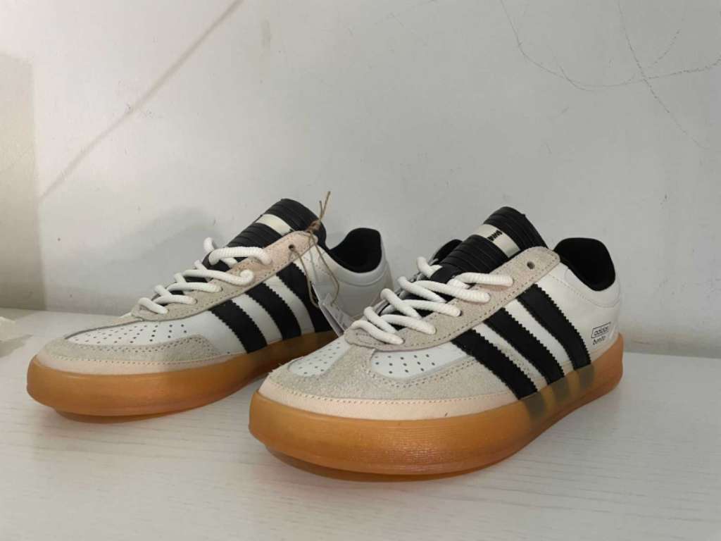 Chaussures Adidas Bad Bunny Gazelle Indoor