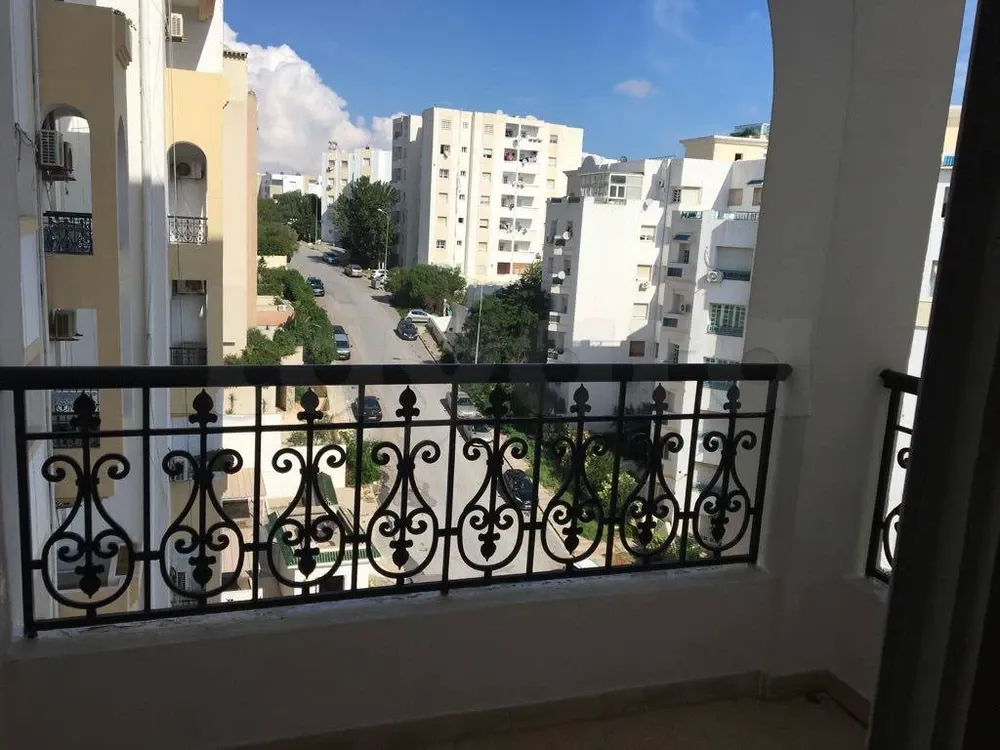 un appartement s+2 au 6éme étage(avec ascenseur) a loue a ennacer 2 a proximité kiosque total