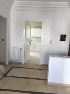 un appartement s+2 au 6éme  étage(avec ascenseur) a loue a ennacer 2 a proximité kiosque total