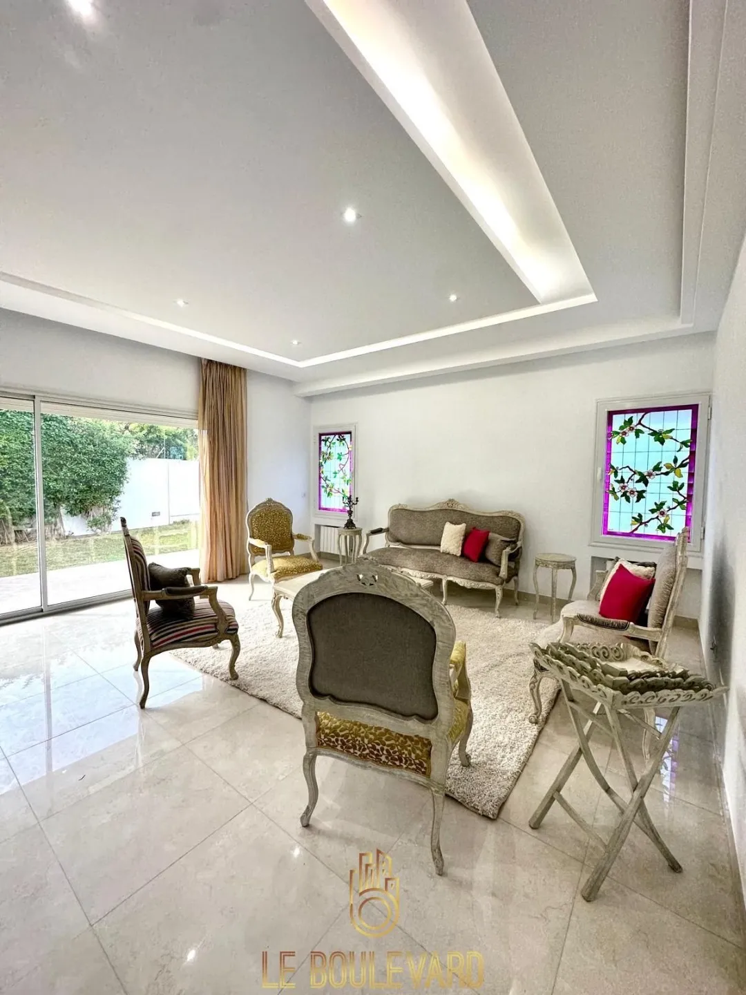 A Louer Villa S+3 Haut Standing Avec Jardin à Oued Souhil, Nabeul