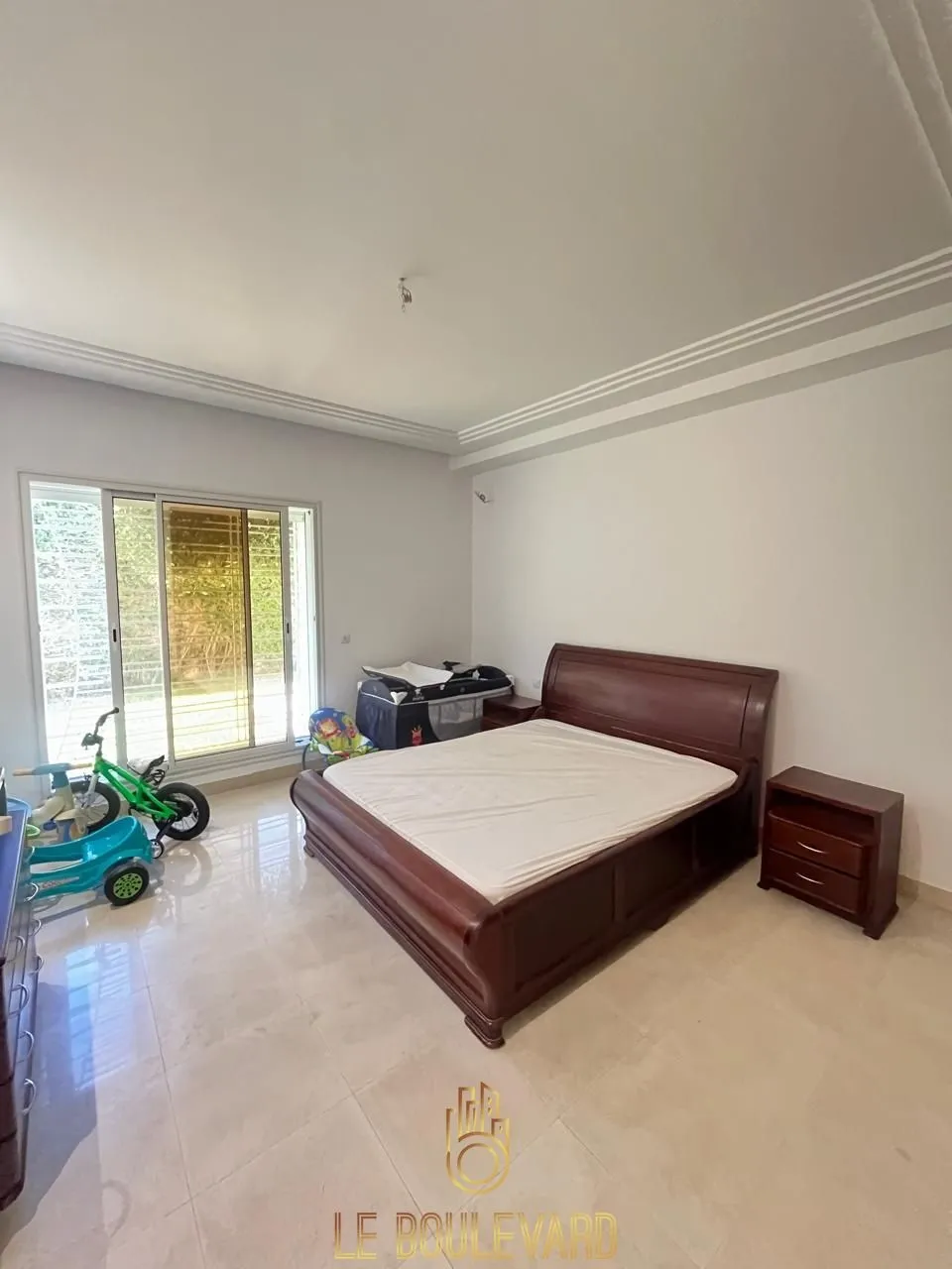 A Louer Villa S+3 Haut Standing Avec Jardin à Oued Souhil, Nabeul