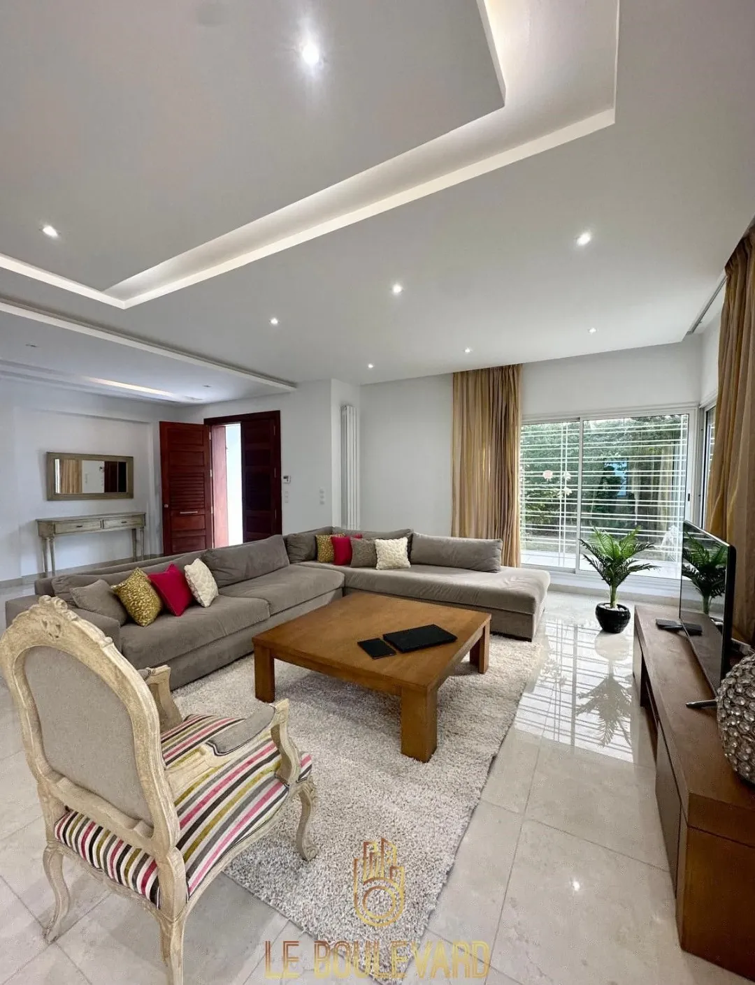 A Louer Villa S+3 Haut Standing Avec Jardin à Oued Souhil, Nabeul