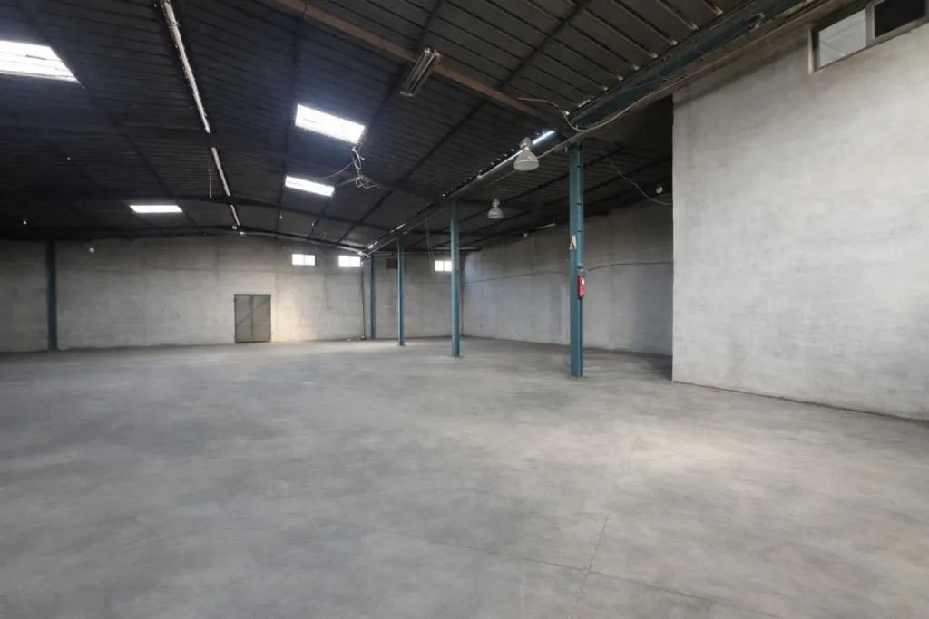 À VENDRE – Dépôt Industriel 844 m² – Tunis Sidi Hsine