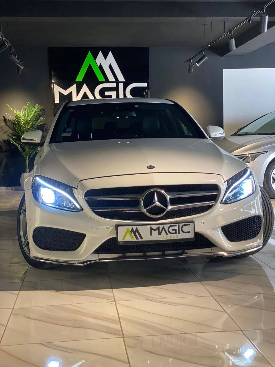 Mercedes C200