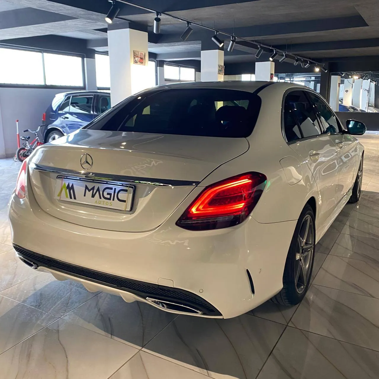 Mercedes C200